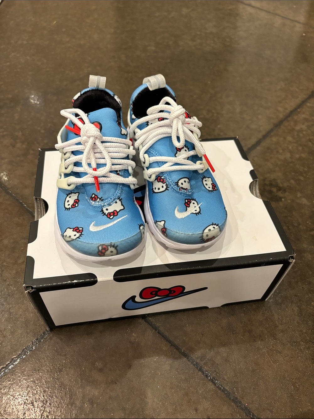 Nike Kids Blue Hello Kitty Patterned Sneakers